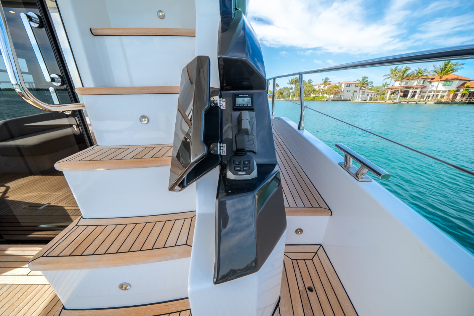 2024 Azimut 53 FLY