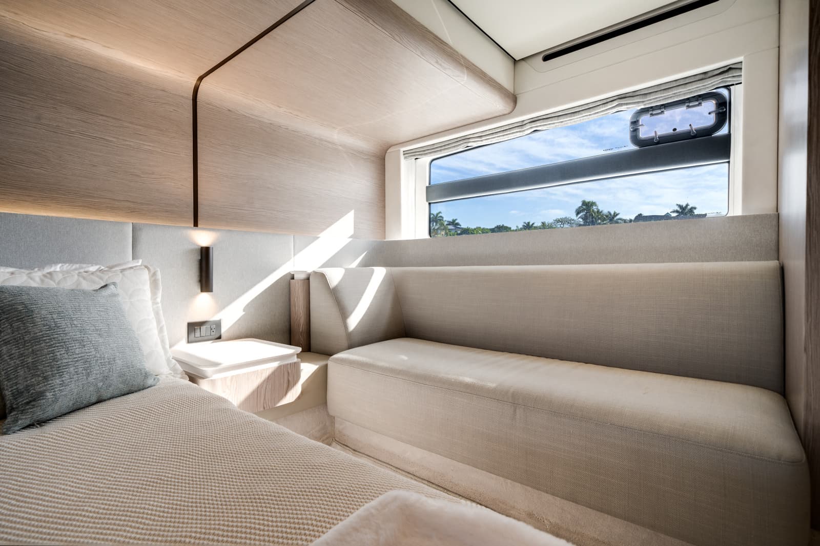 2024 Azimut 53 FLY