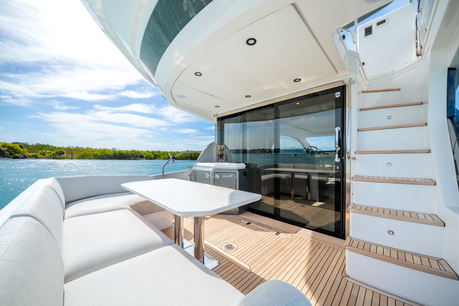 2024 Azimut 53 FLY