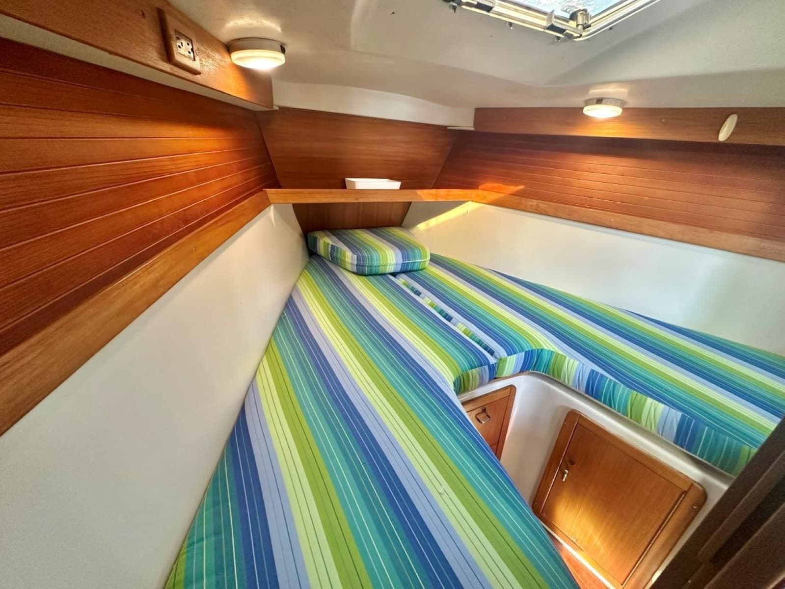 1996 Catalina 320