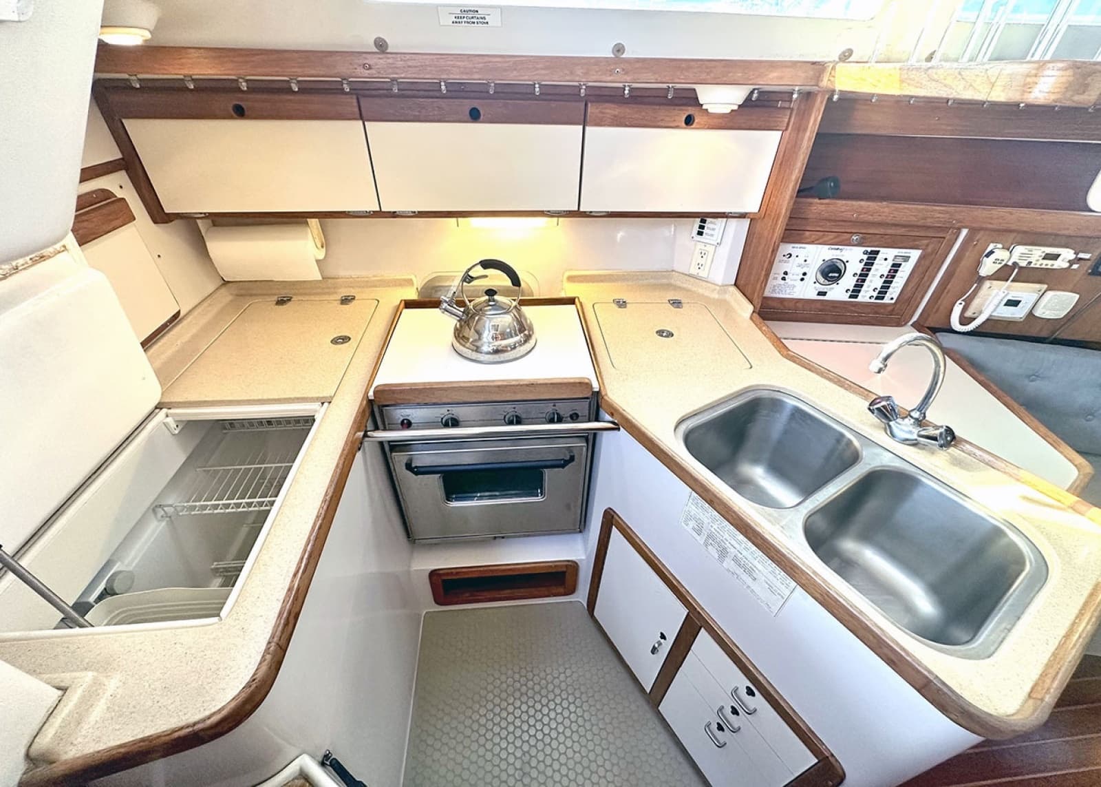 1996 Catalina 320
