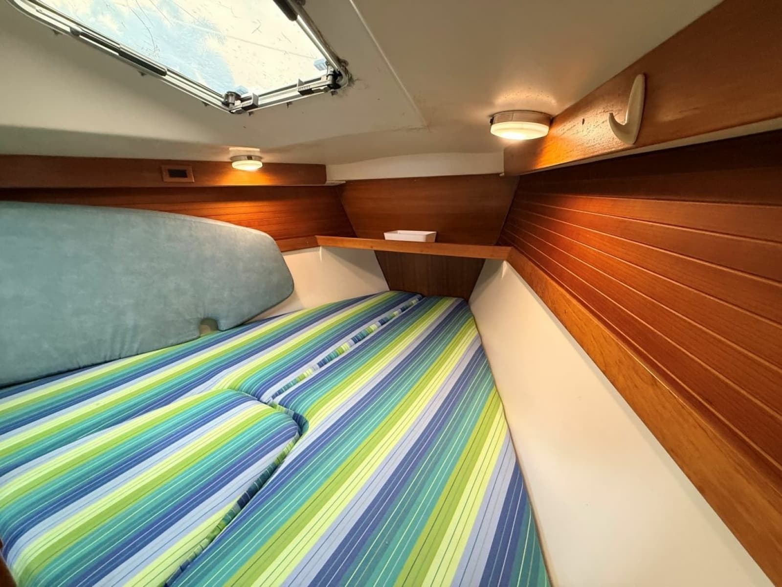 1996 Catalina 320