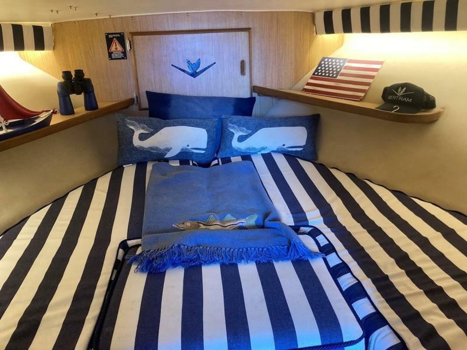 1987 Bertram 28 Sport Fly Fish