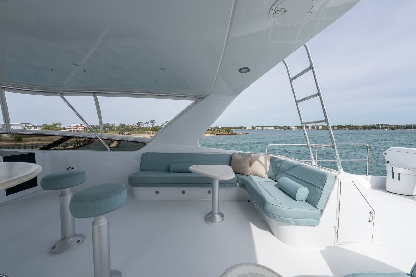 Flybridge