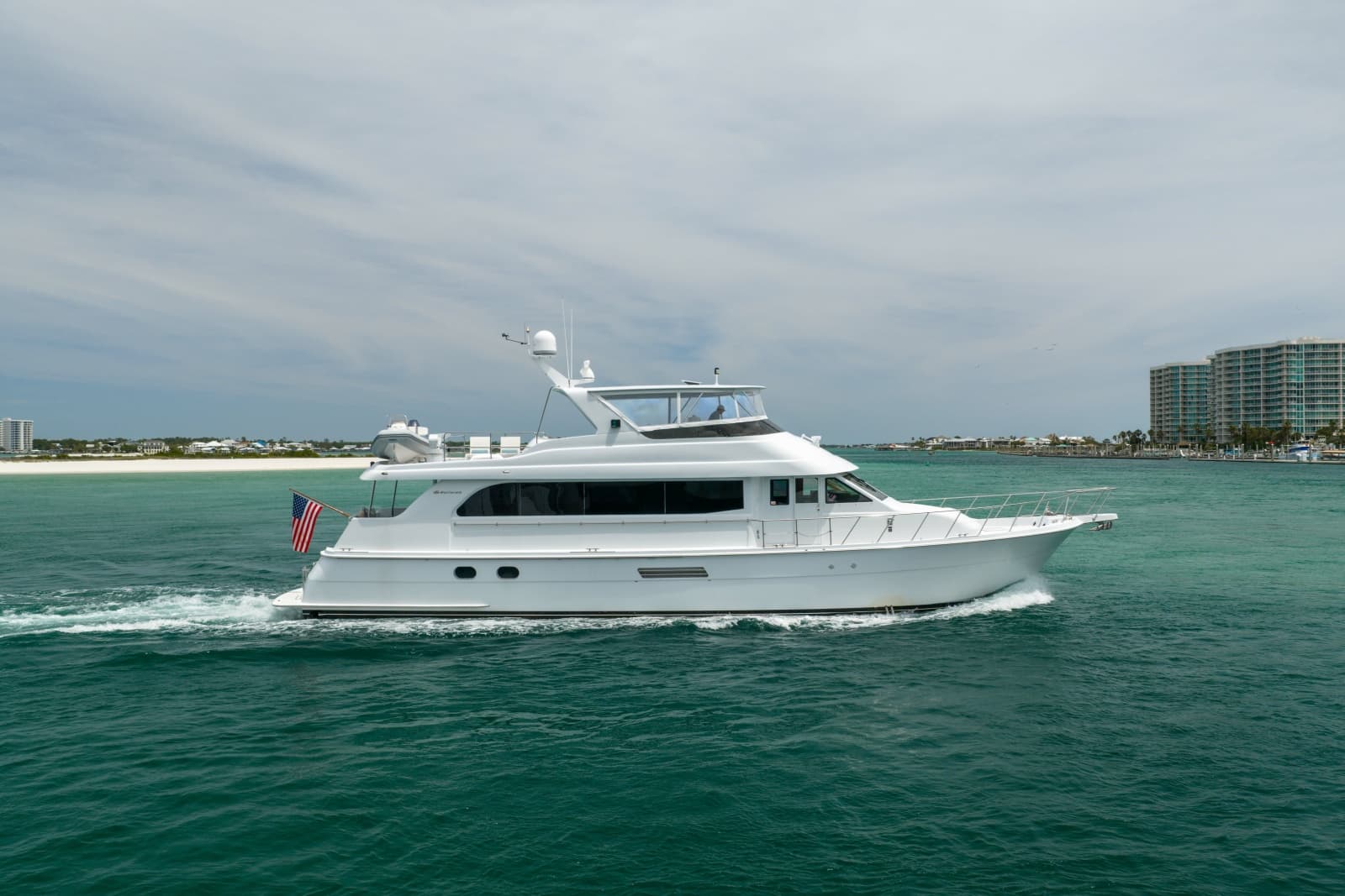 2004 Hatteras Sport Deck
