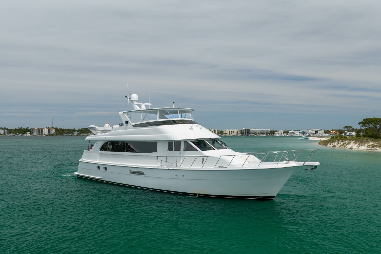 2004 Hatteras Sport Deck