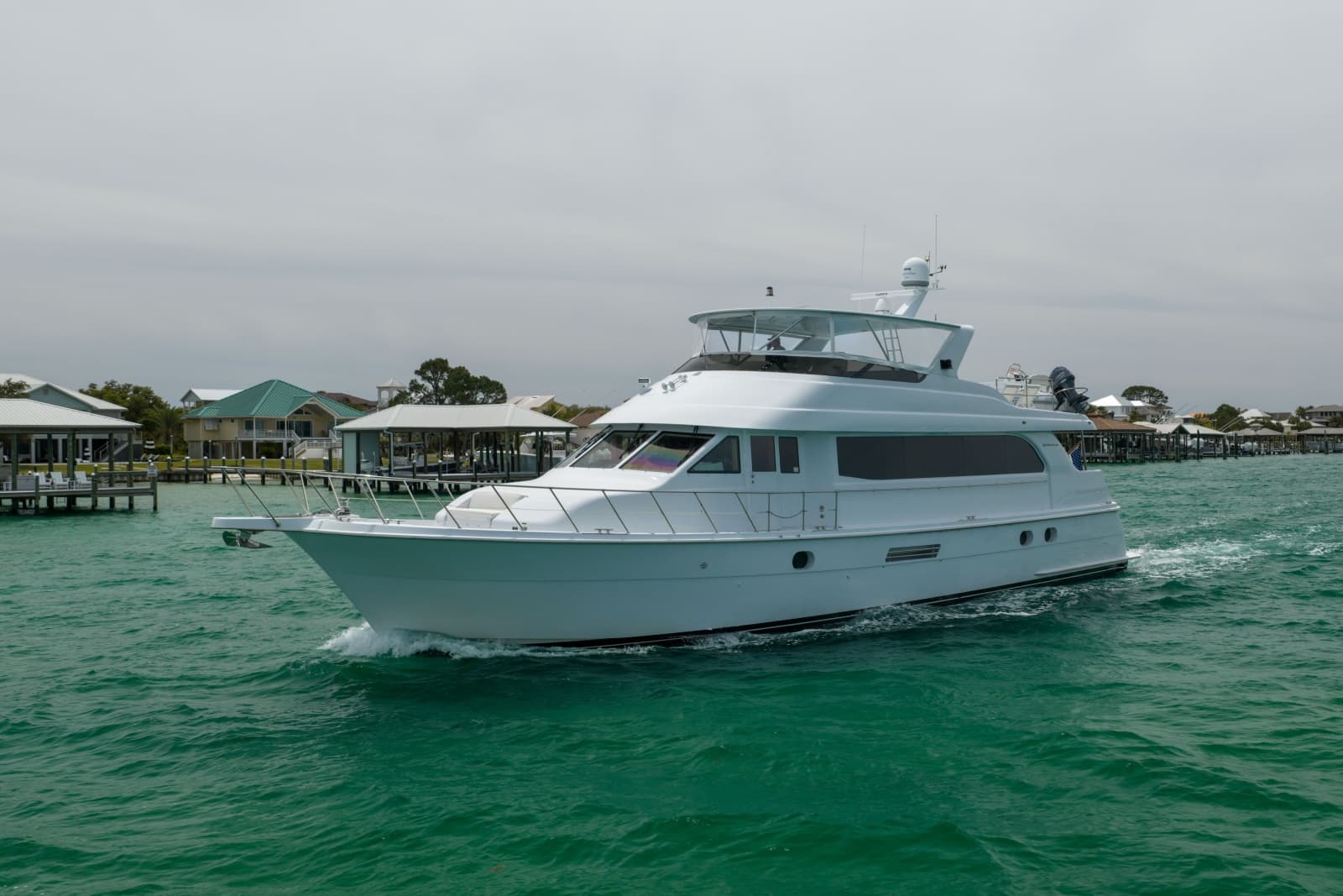 2004 Hatteras Sport Deck