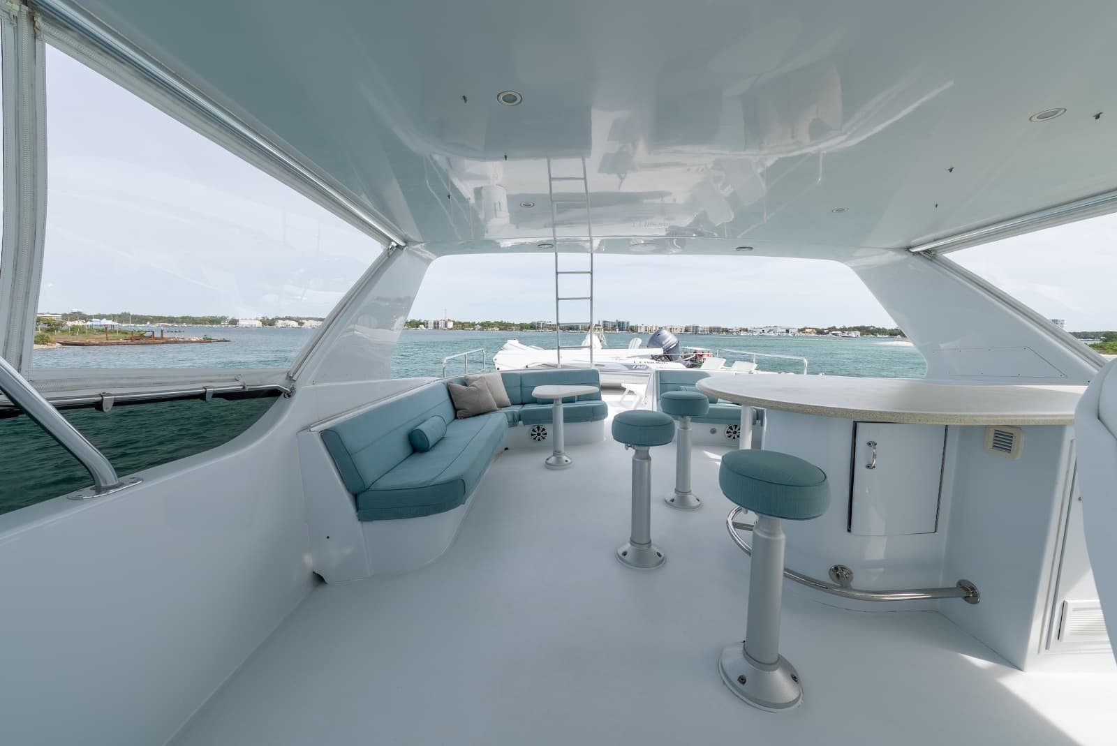 Flybridge