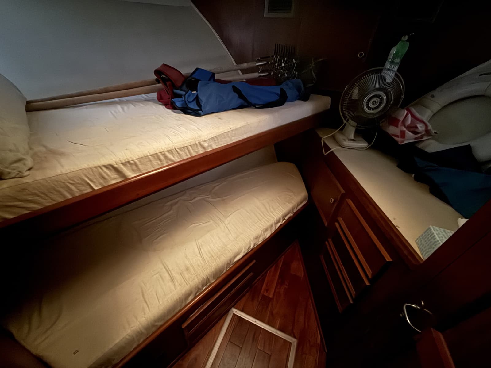 1979 Hatteras 46 Convertible