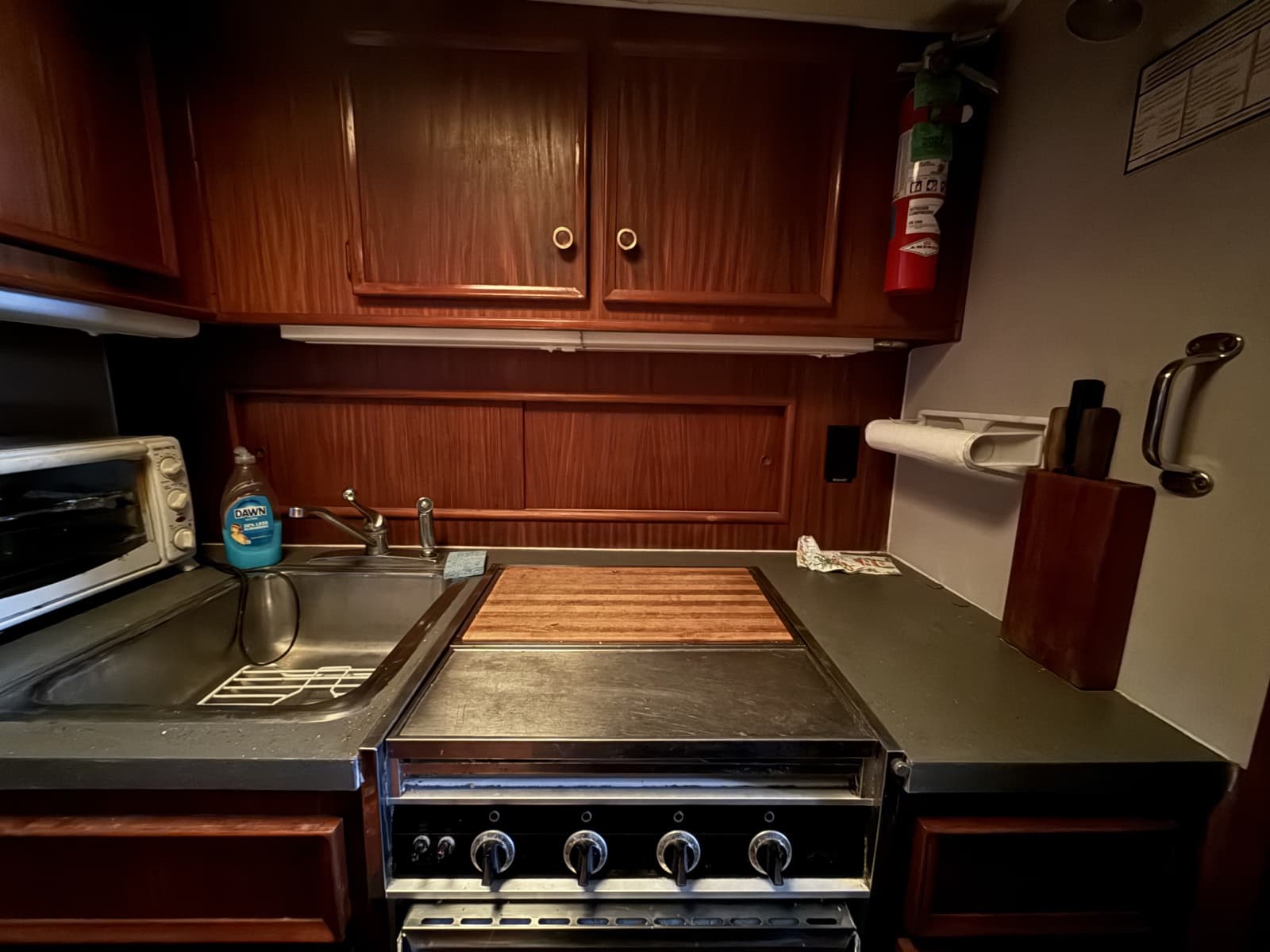 1979 Hatteras 46 Convertible
