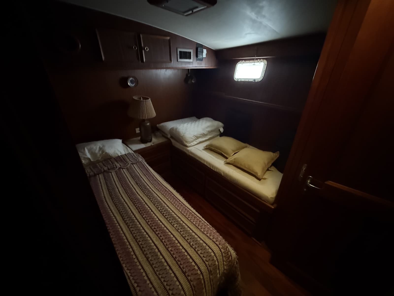 1979 Hatteras 46 Convertible