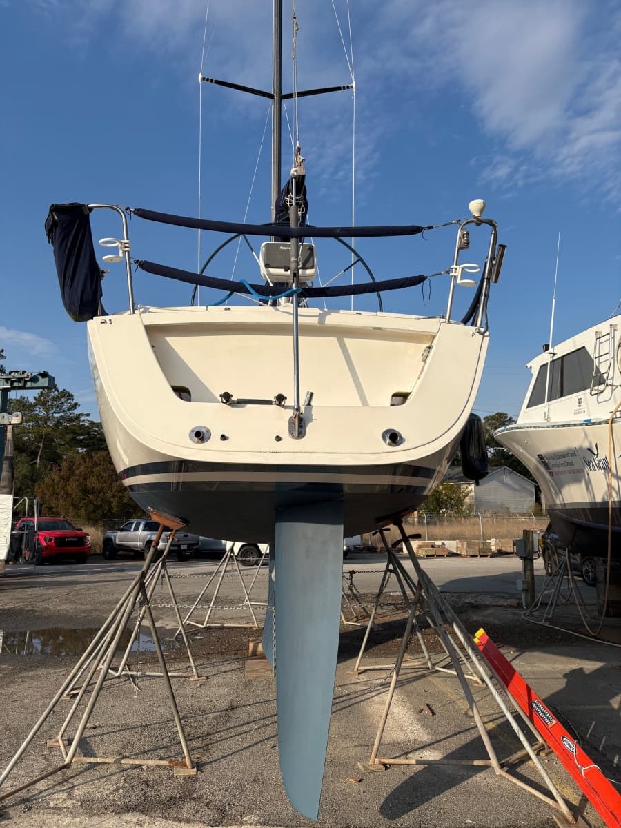 J/109 Shoal Draft with Carbon Spars