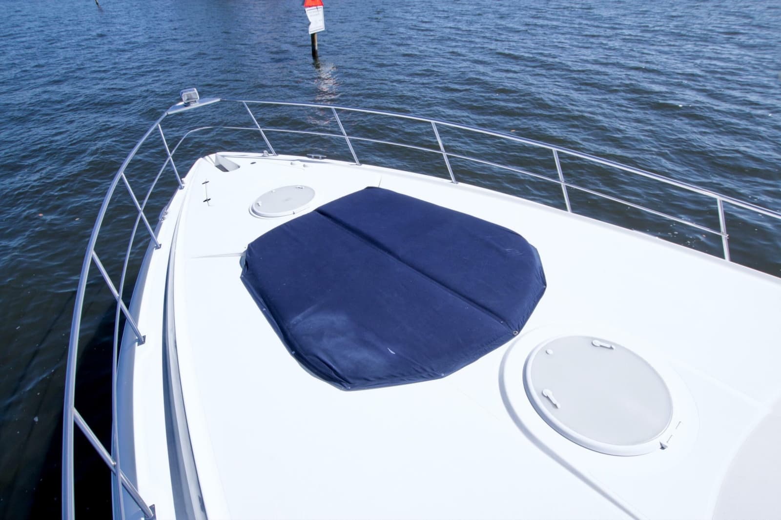 2008 Cruisers Yachts 420 Express