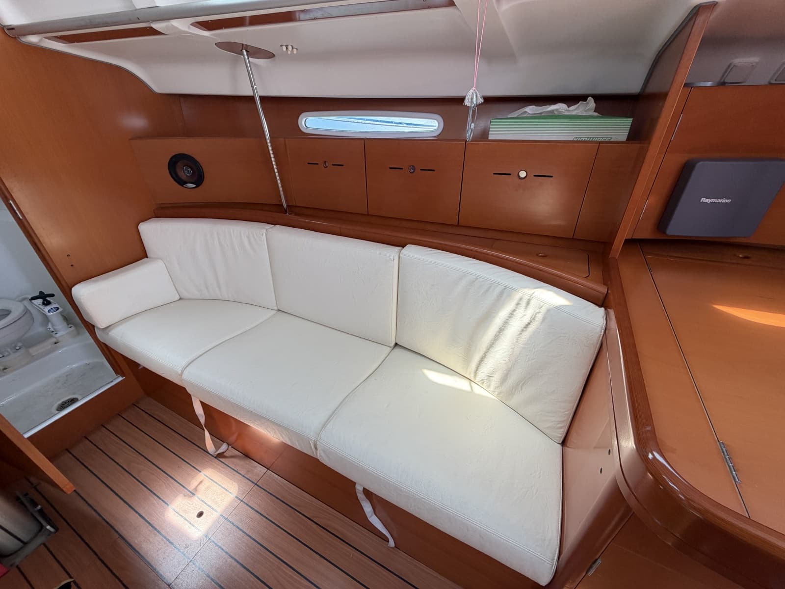 2004 Beneteau 40.7