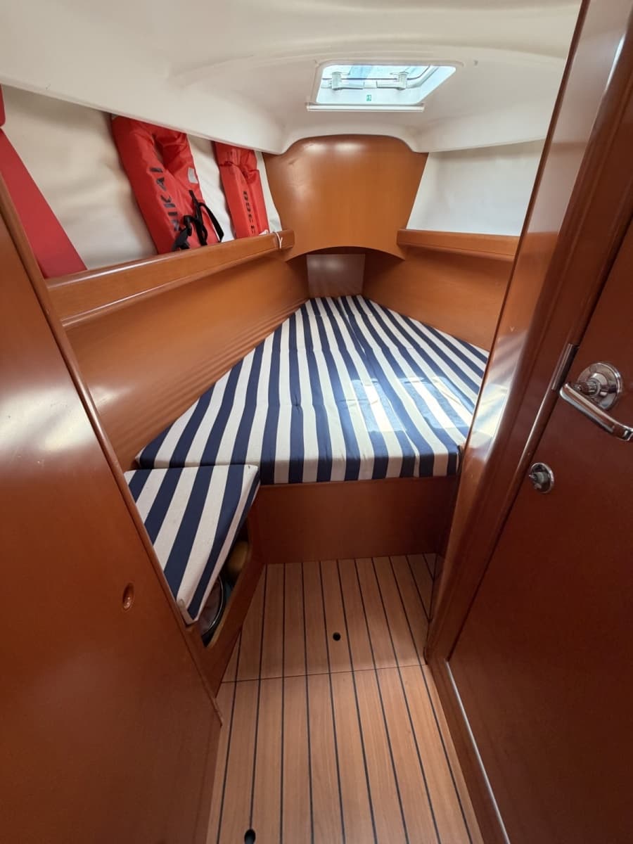 2004 Beneteau 40.7