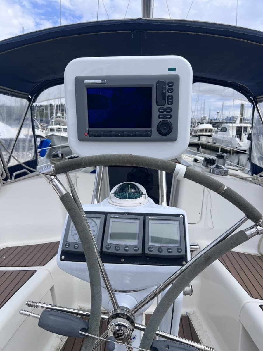 2006 Hunter 38