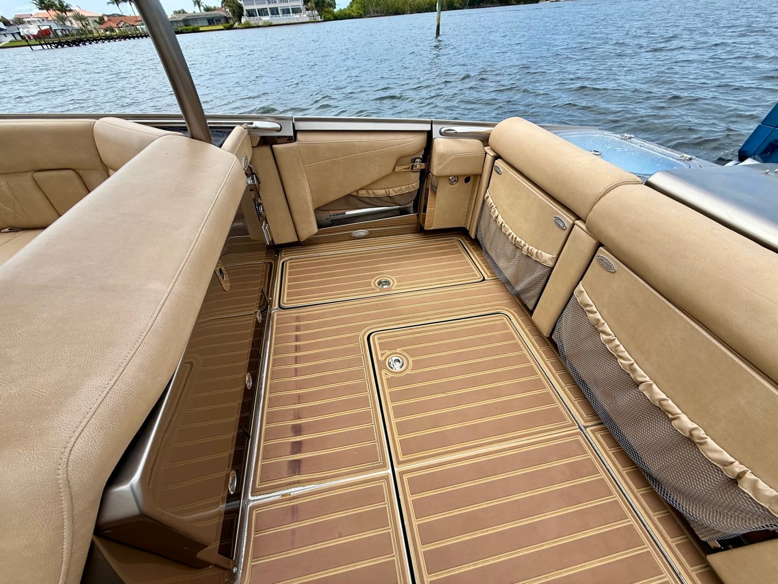 2020 Nor-Tech 550 SPORT CENTER CONSOLE