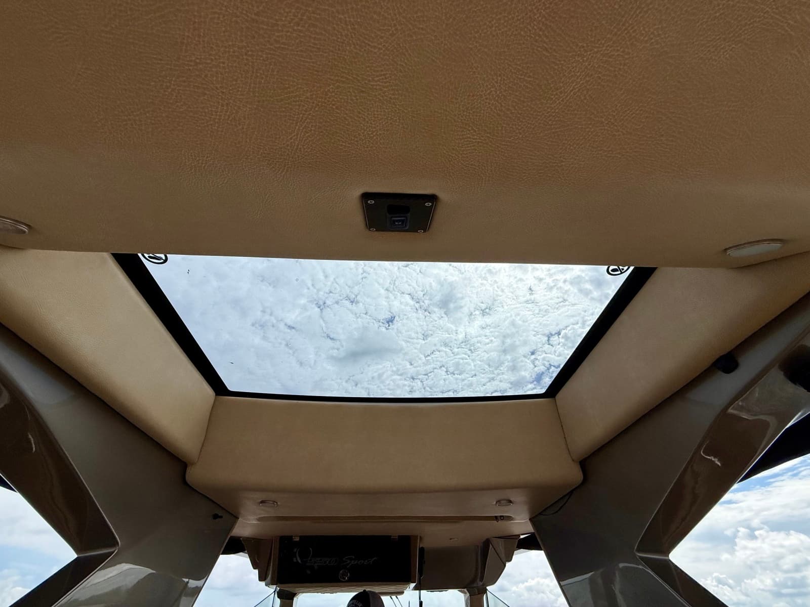 2020 Nor-Tech 550 SPORT CENTER CONSOLE