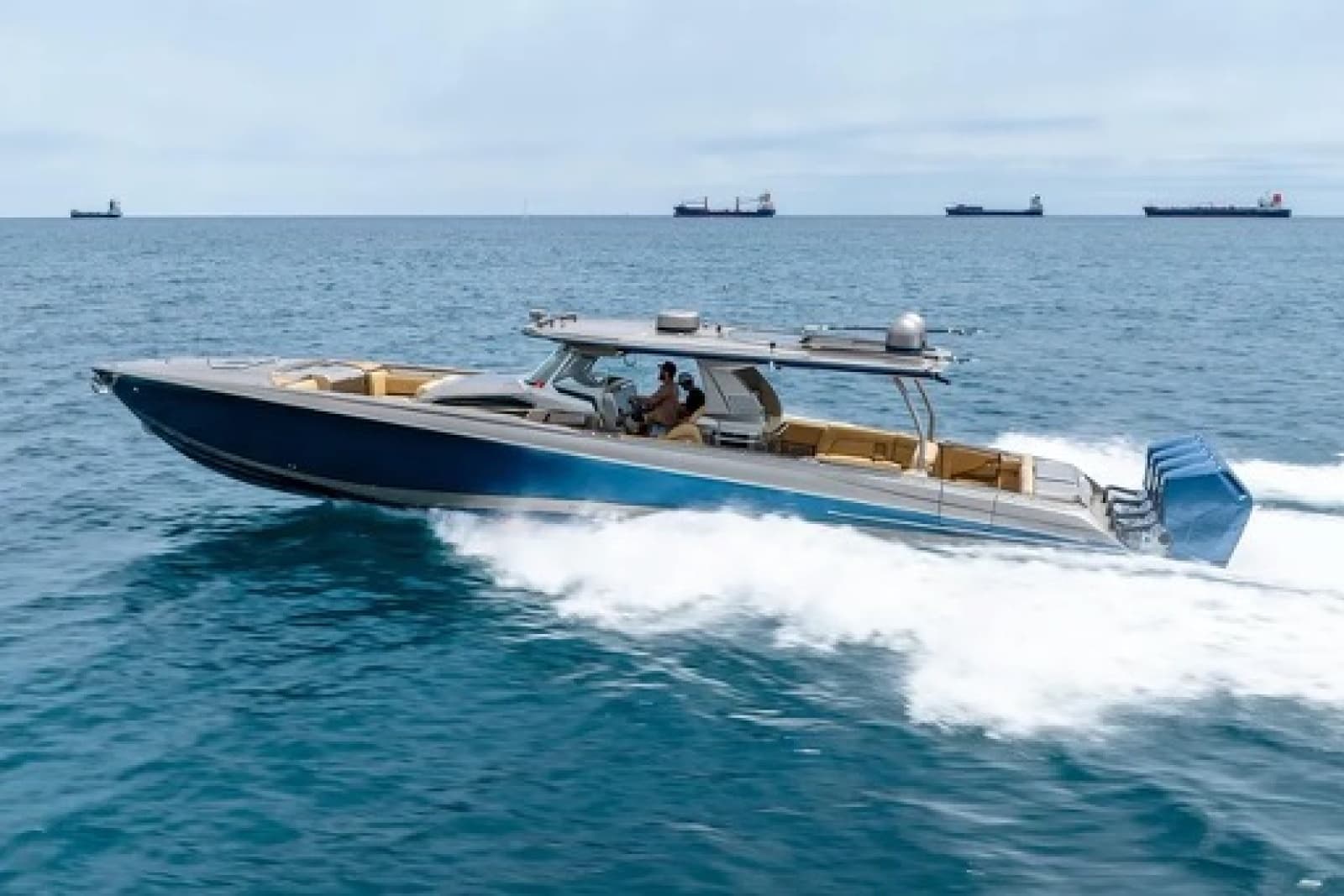 2020 Nor-Tech 550 SPORT CENTER CONSOLE