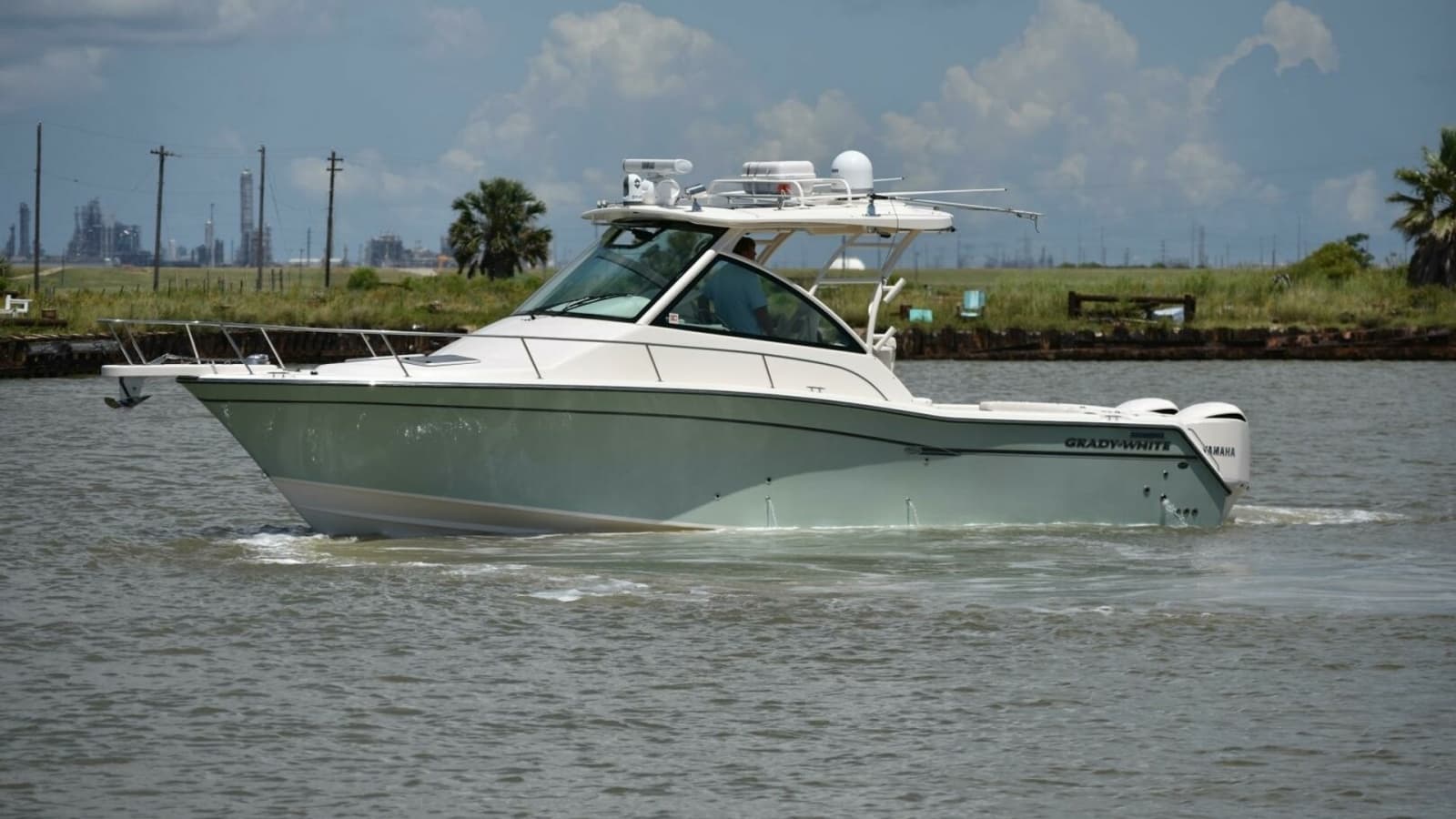 2016 Grady-White 330 Express