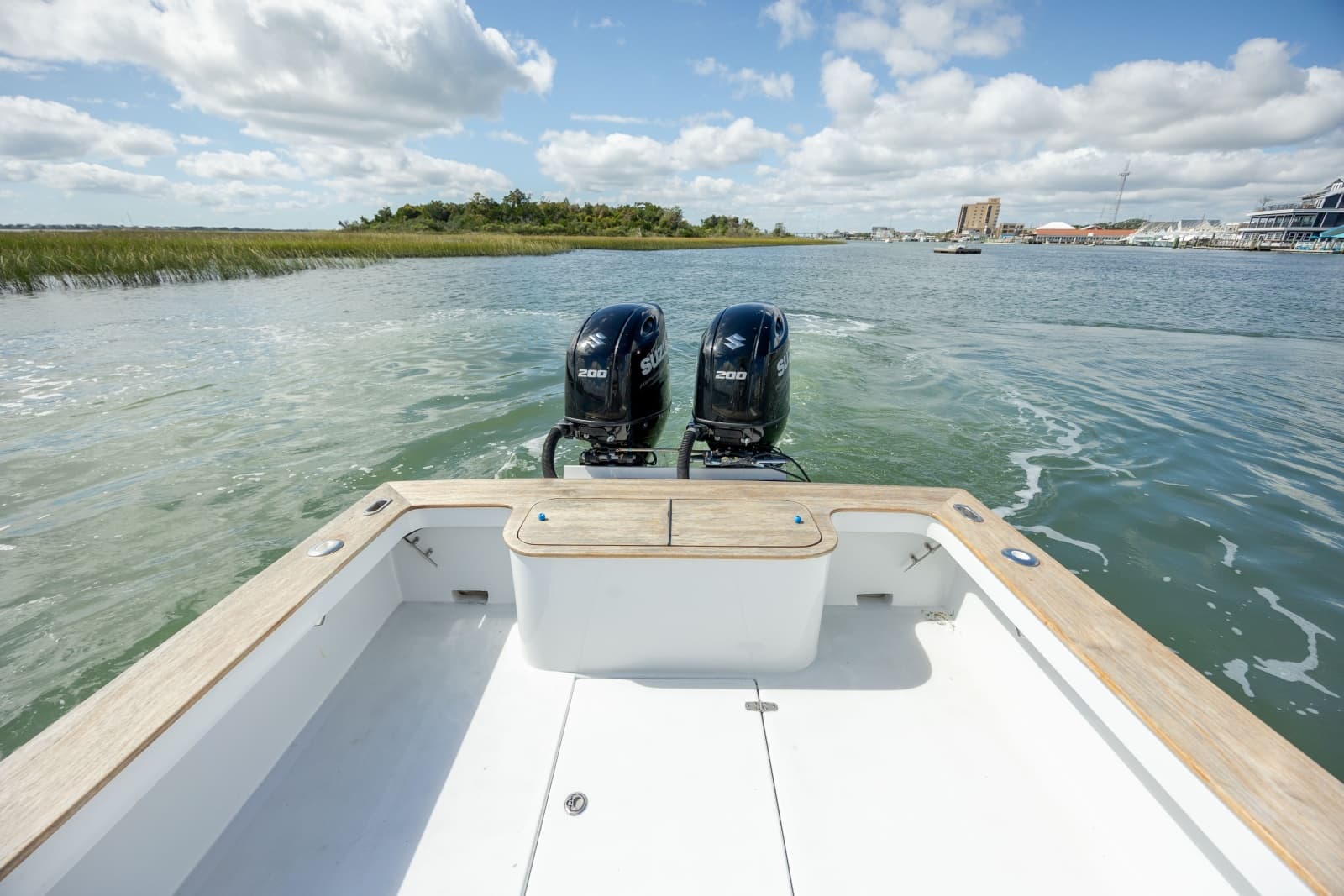 2005 Custom Carolina 26 Tideline Express