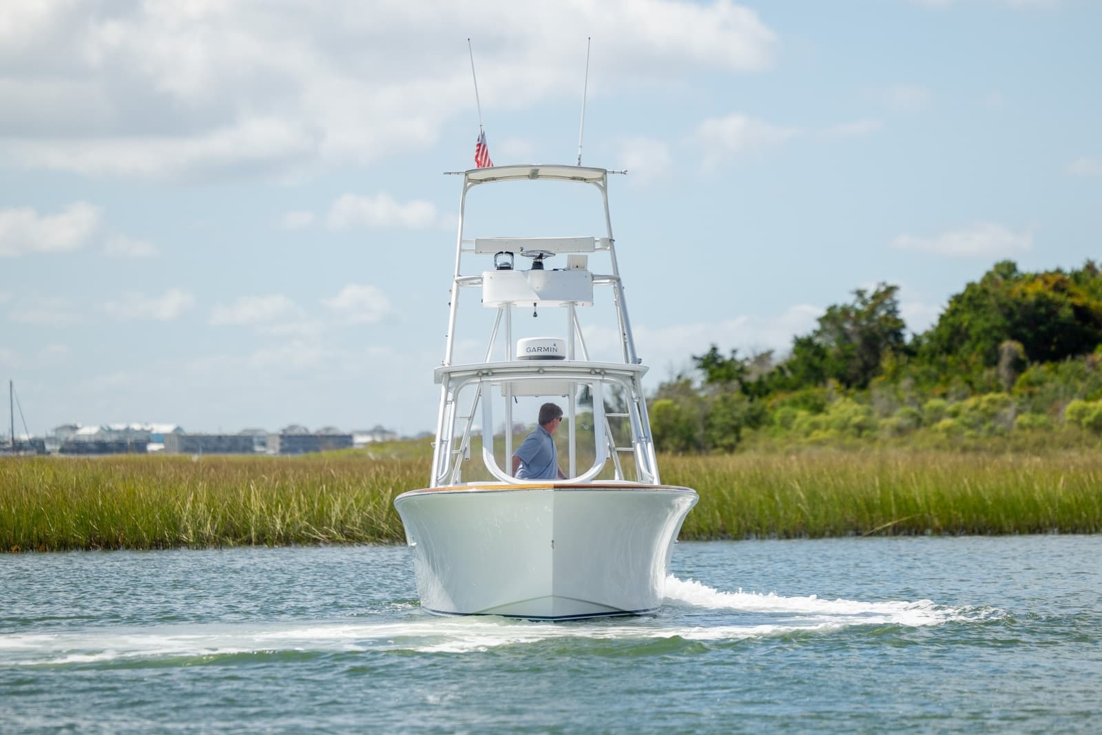 2005 Custom Carolina 26 Tideline Express