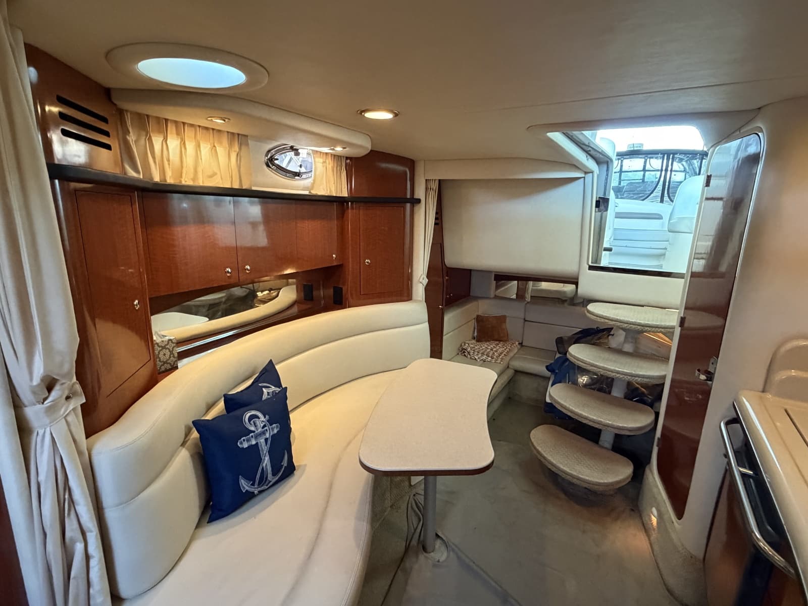 2003 Sea Ray 320 Sundancer