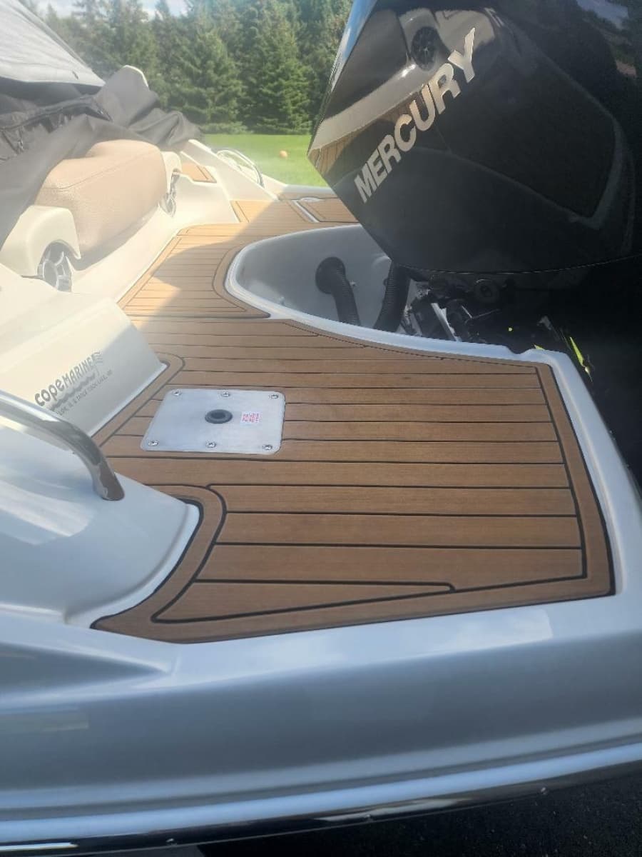 2022 Crownline E255 XS