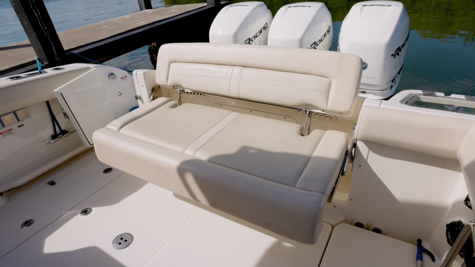 2019 Boston Whaler 350 Realm