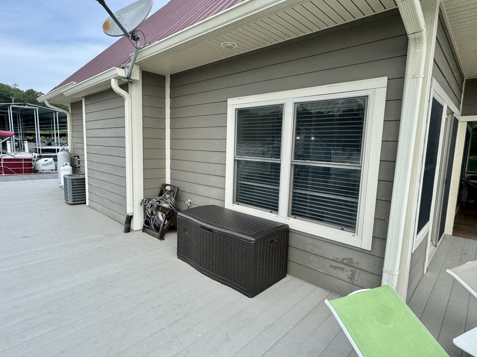 2010 Custom Floating Cabin - Approx 1340sqft
