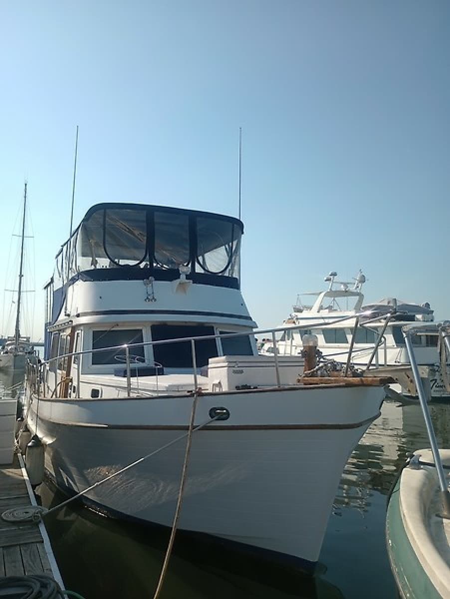 1981 Marine Trader 44 Double Cabin