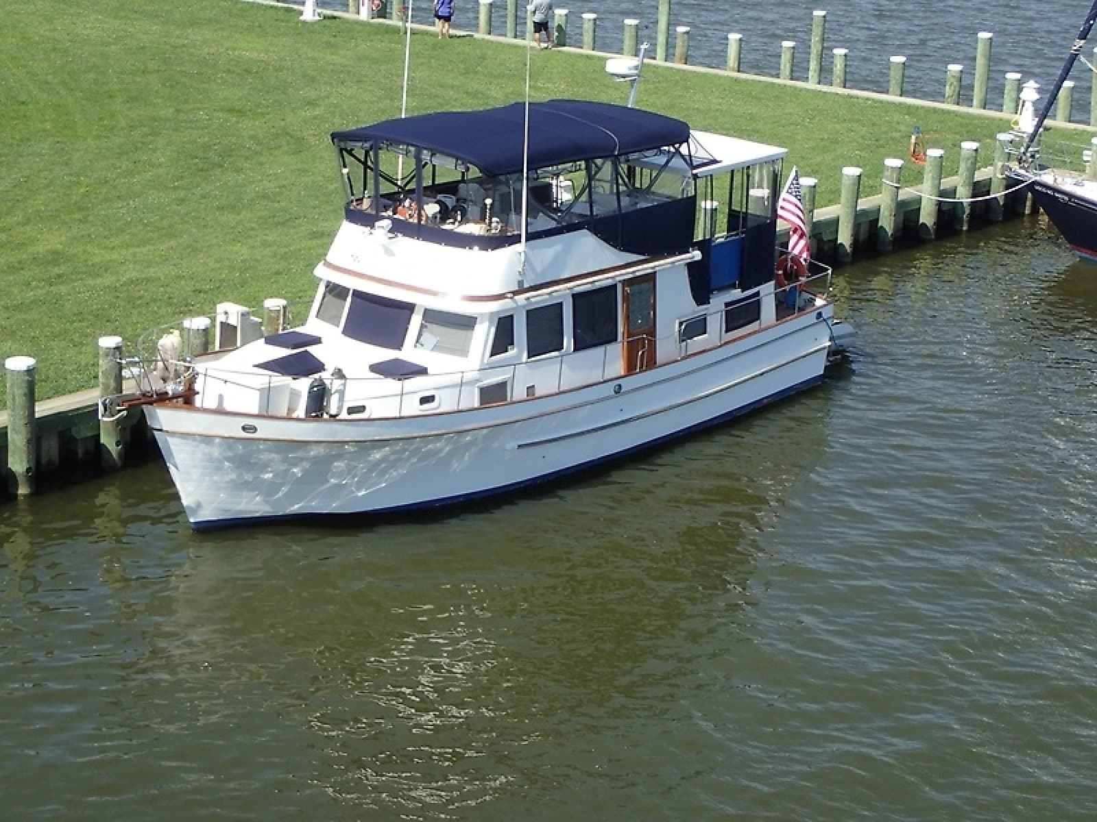1981 Marine Trader 44 Double Cabin