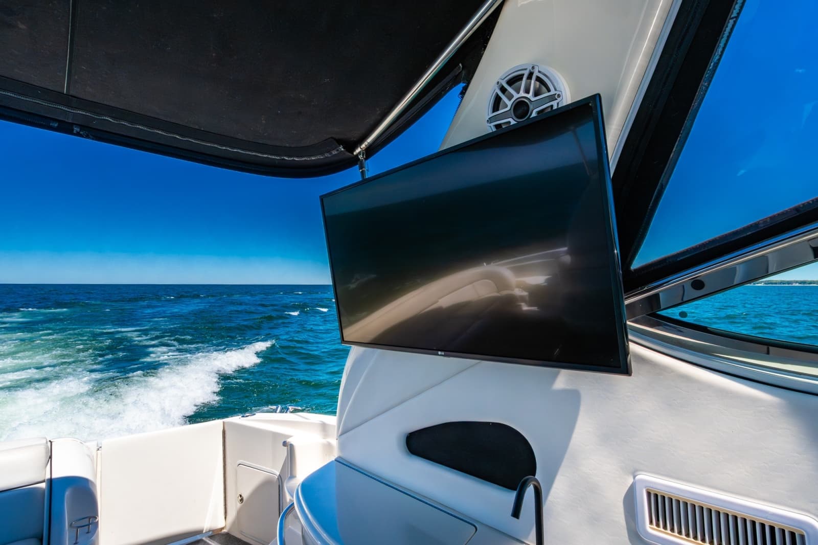 2001 Sea Ray 510 Sundancer 800 CAT