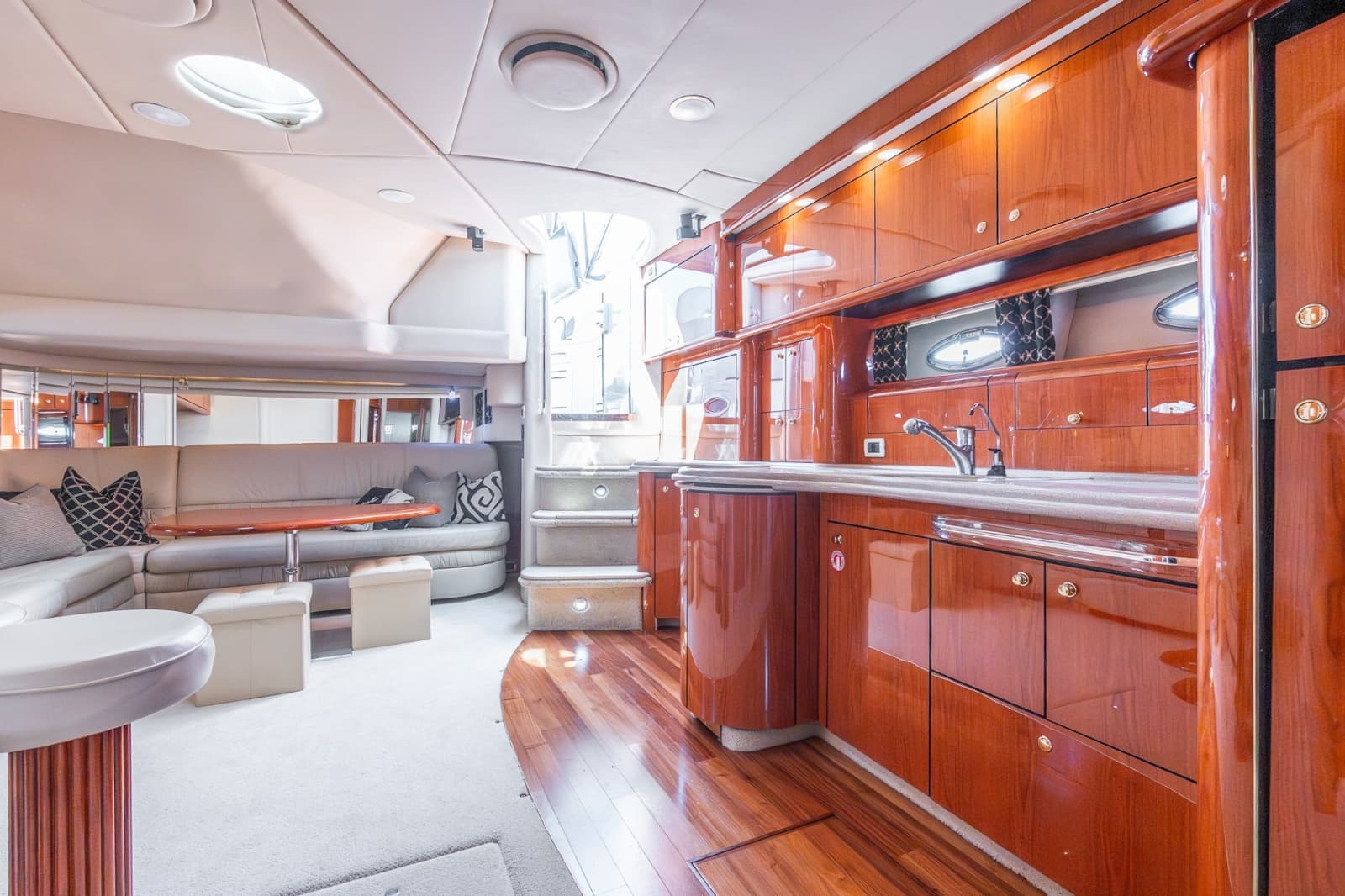 2001 Sea Ray 510 Sundancer 800 CAT