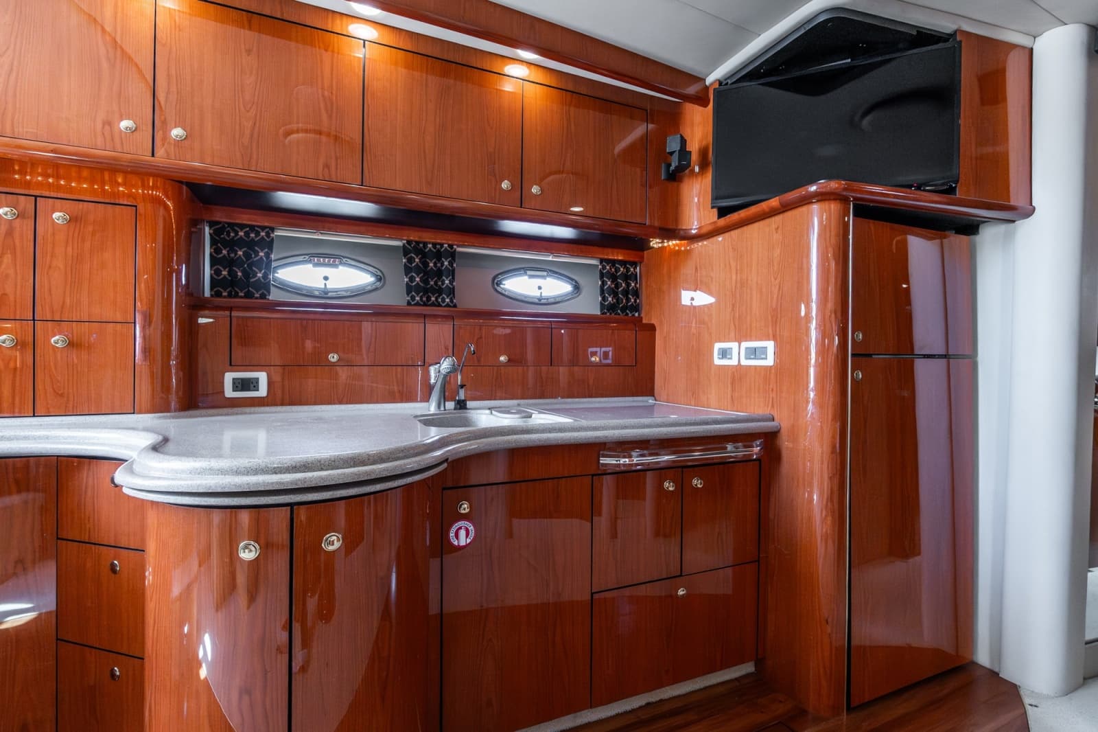 2001 Sea Ray 510 Sundancer 800 CAT