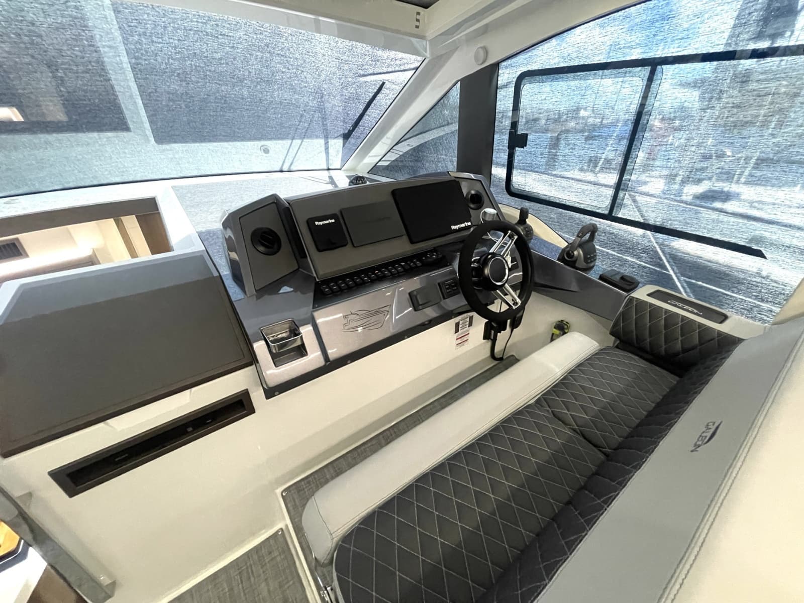 2020 Galeon 425 HTS