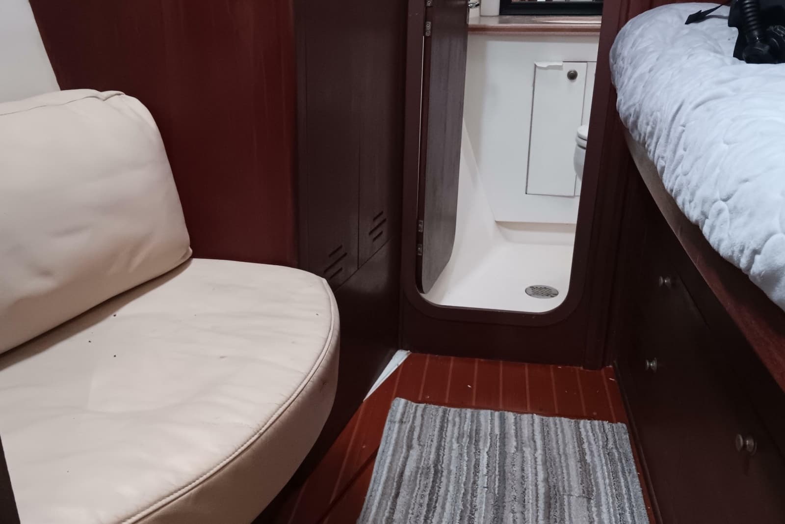 1998 Hunter Passage 450