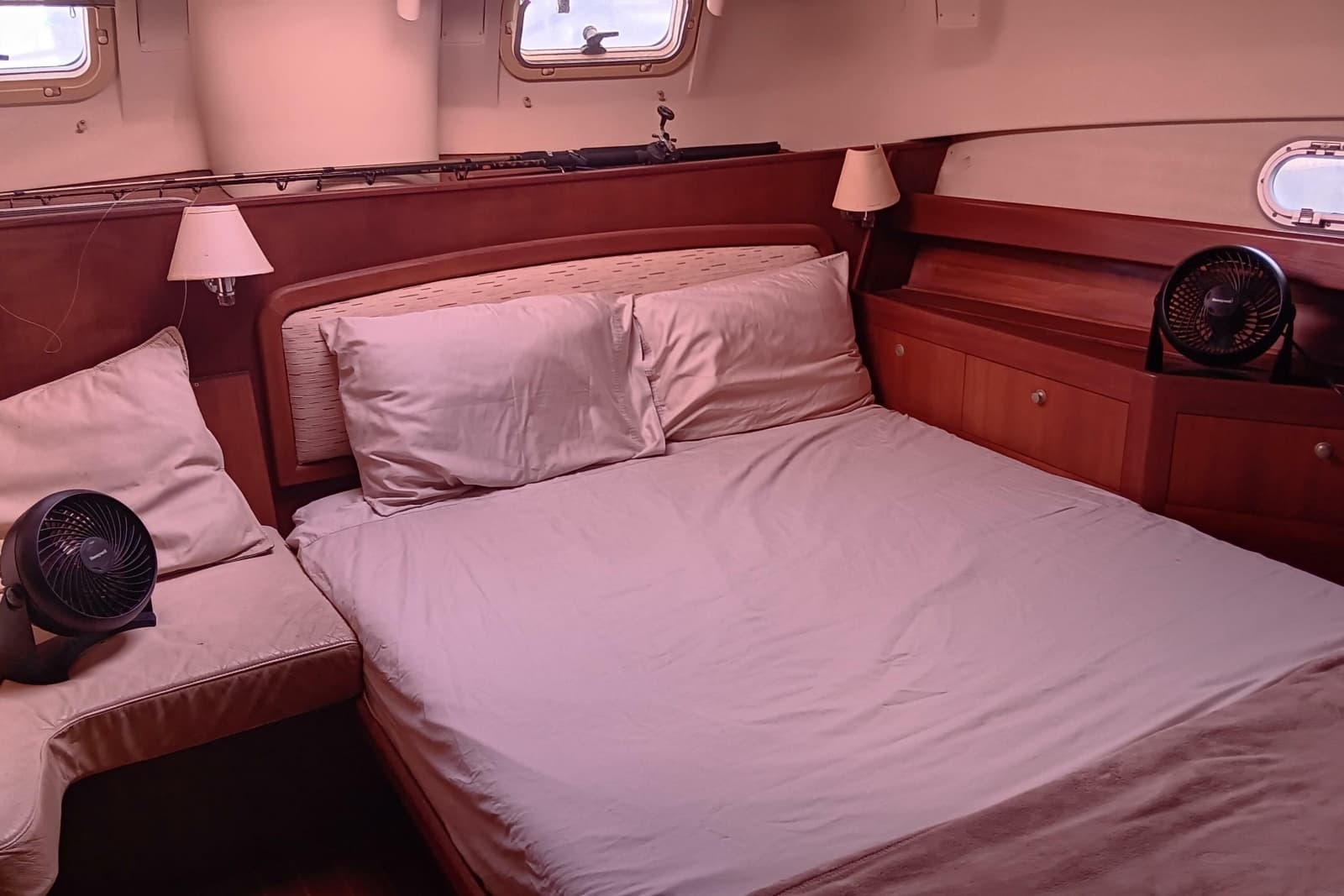 1998 Hunter Passage 450