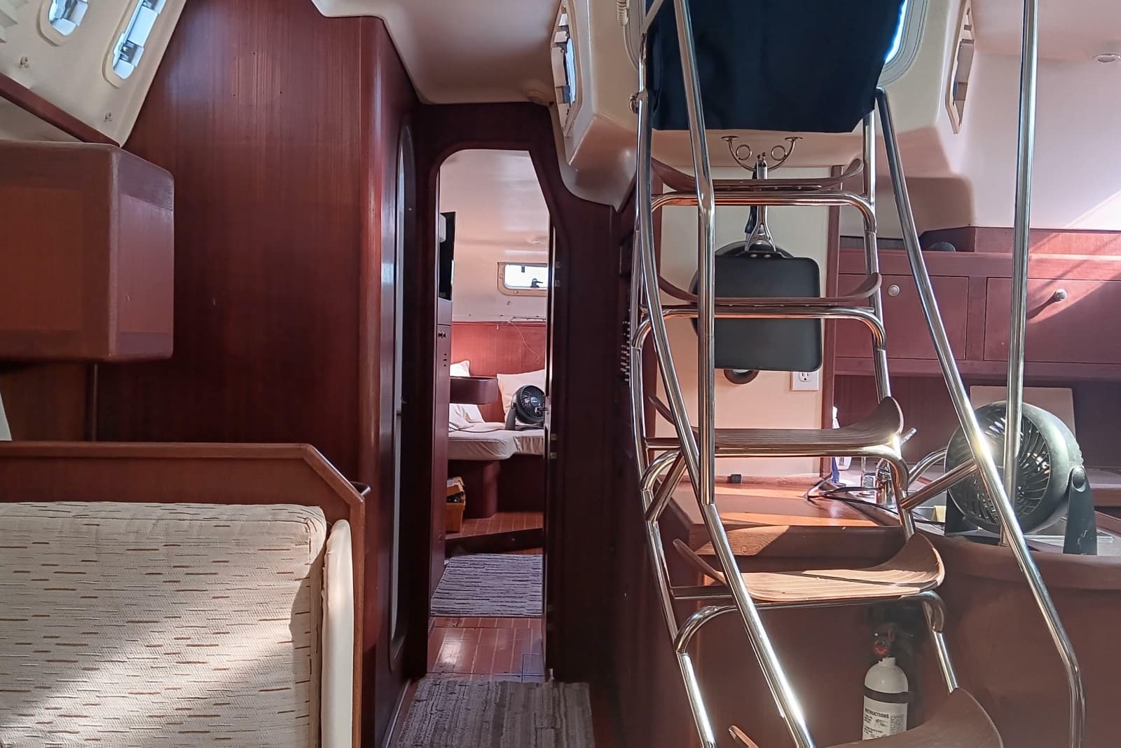1998 Hunter Passage 450