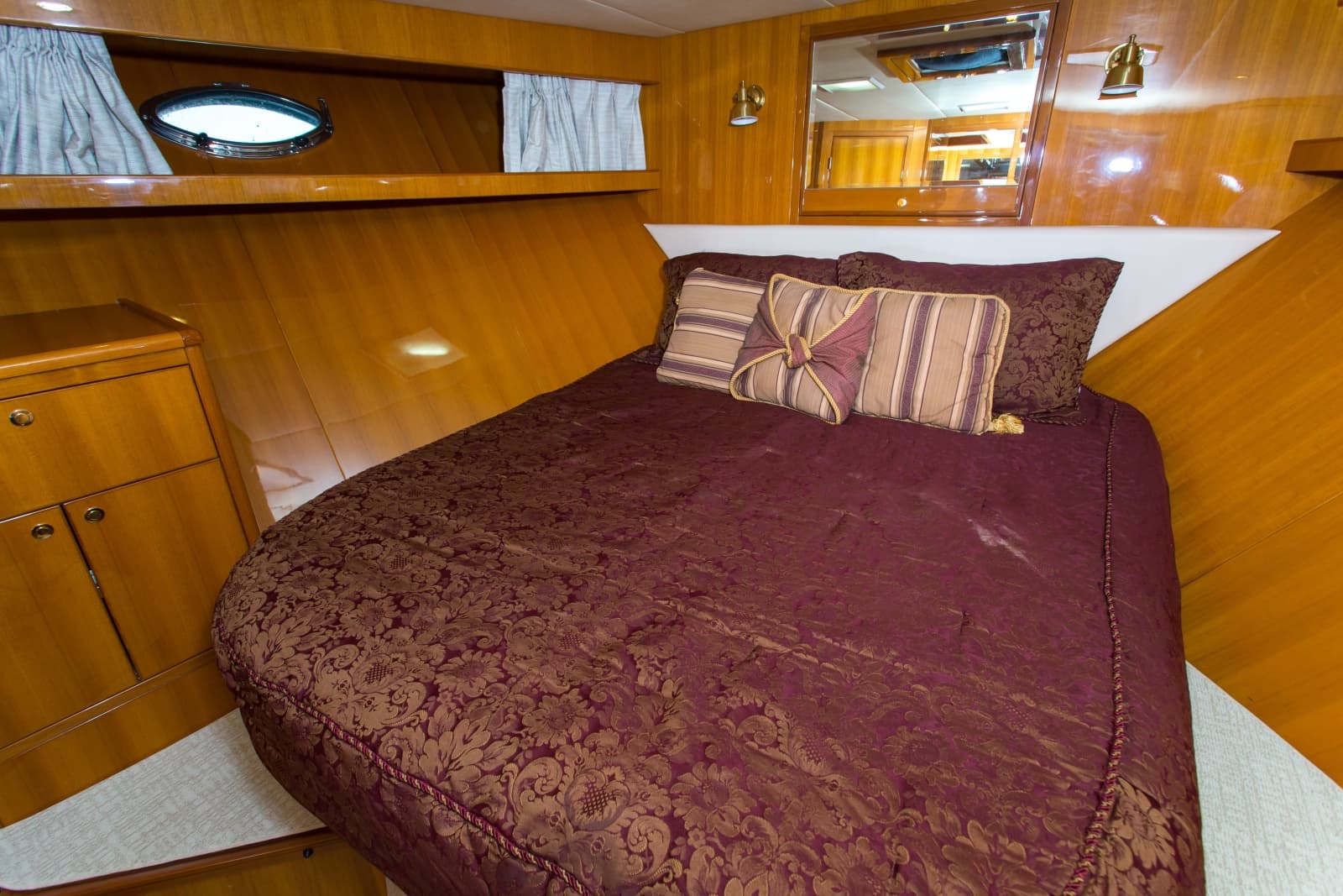 2003 Jefferson 57 Pilothouse