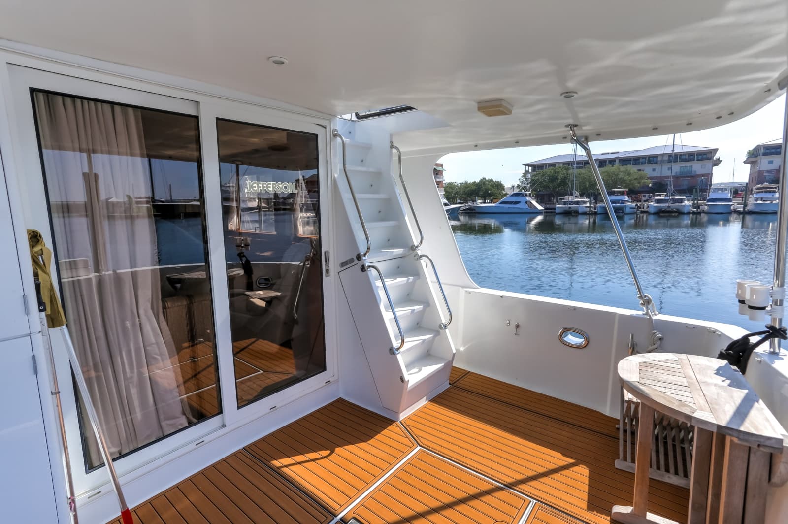 2003 Jefferson 57 Pilothouse