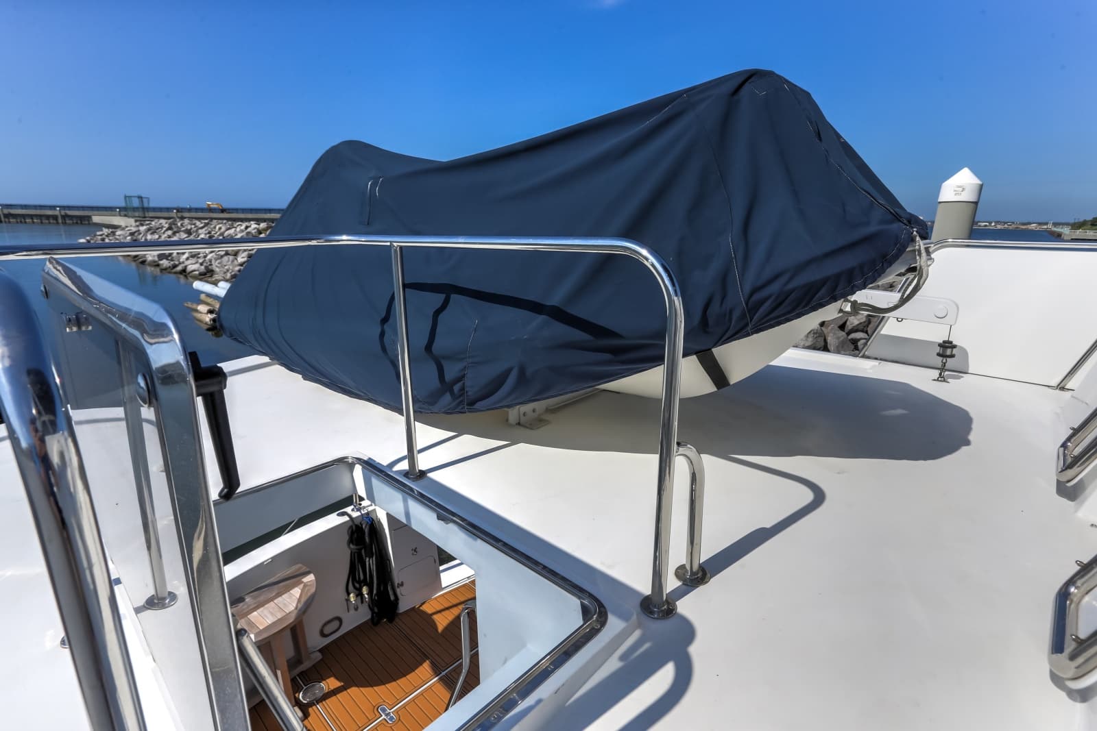2003 Jefferson 57 Pilothouse