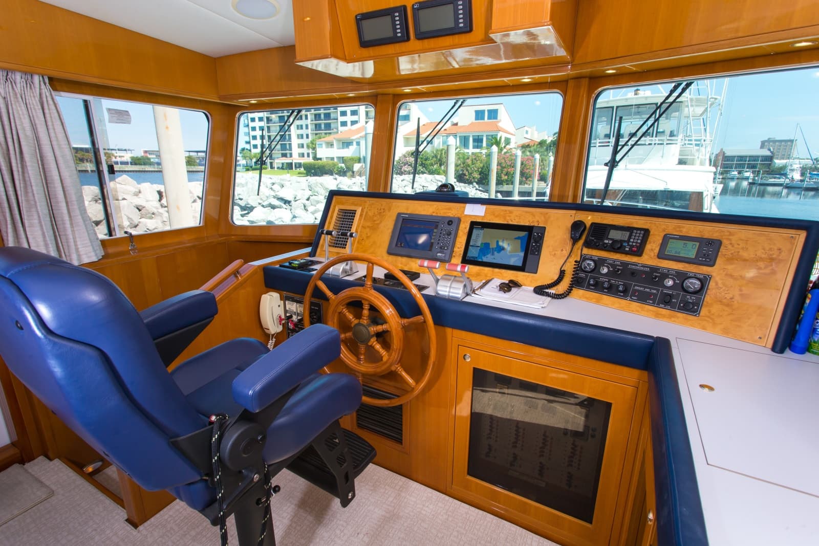 2003 Jefferson 57 Pilothouse