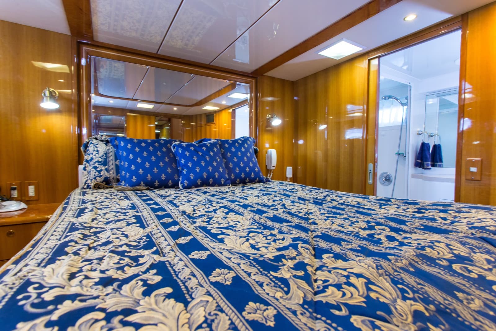 2003 Jefferson 57 Pilothouse