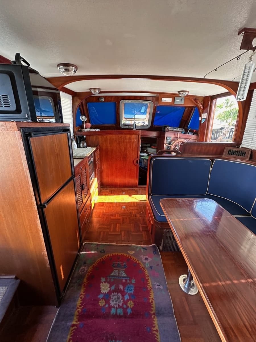 1981 Albin 36 Double Cabin