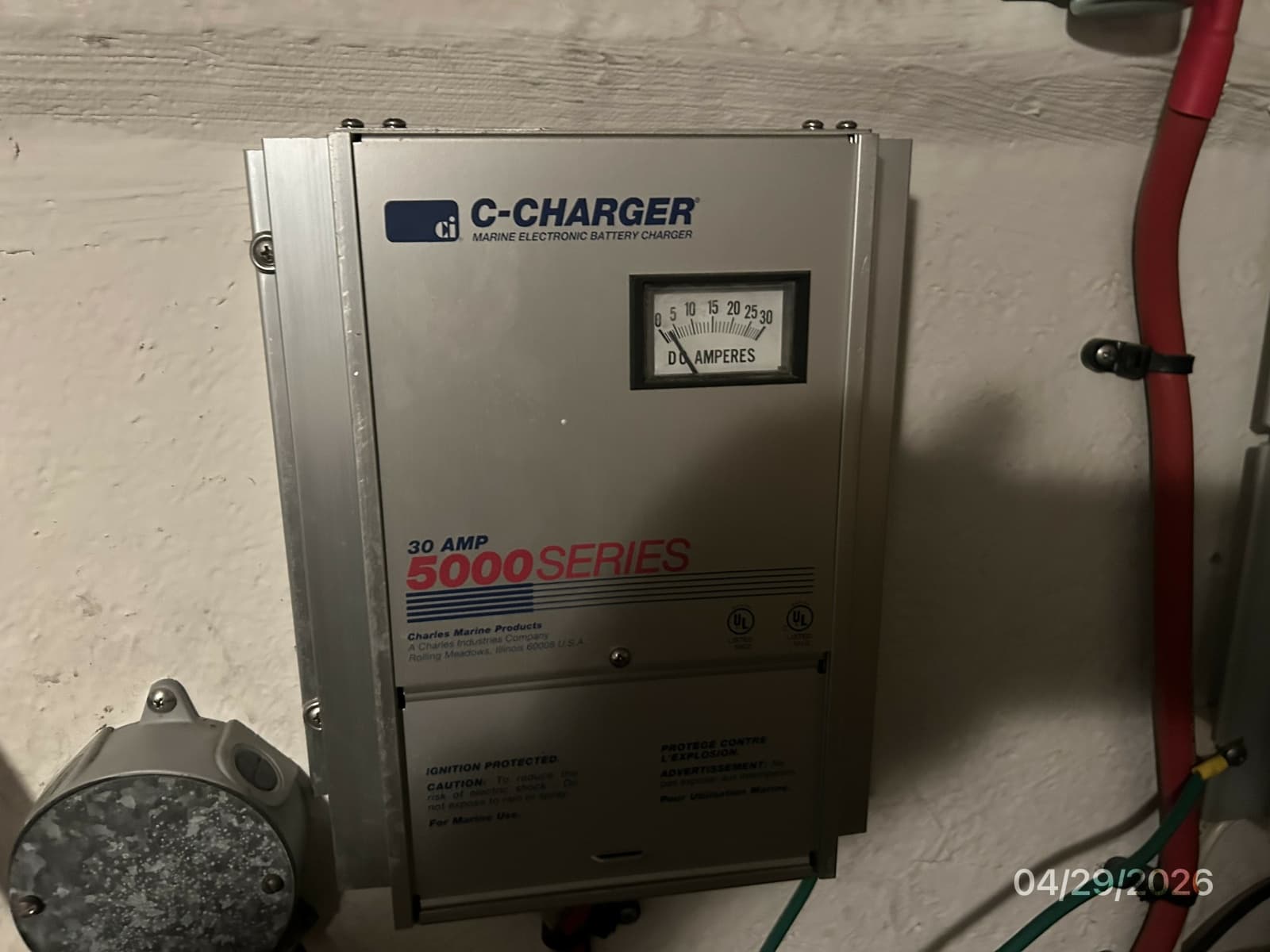 44' Cruisers battery charger2