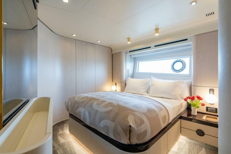 2022 Azimut 78