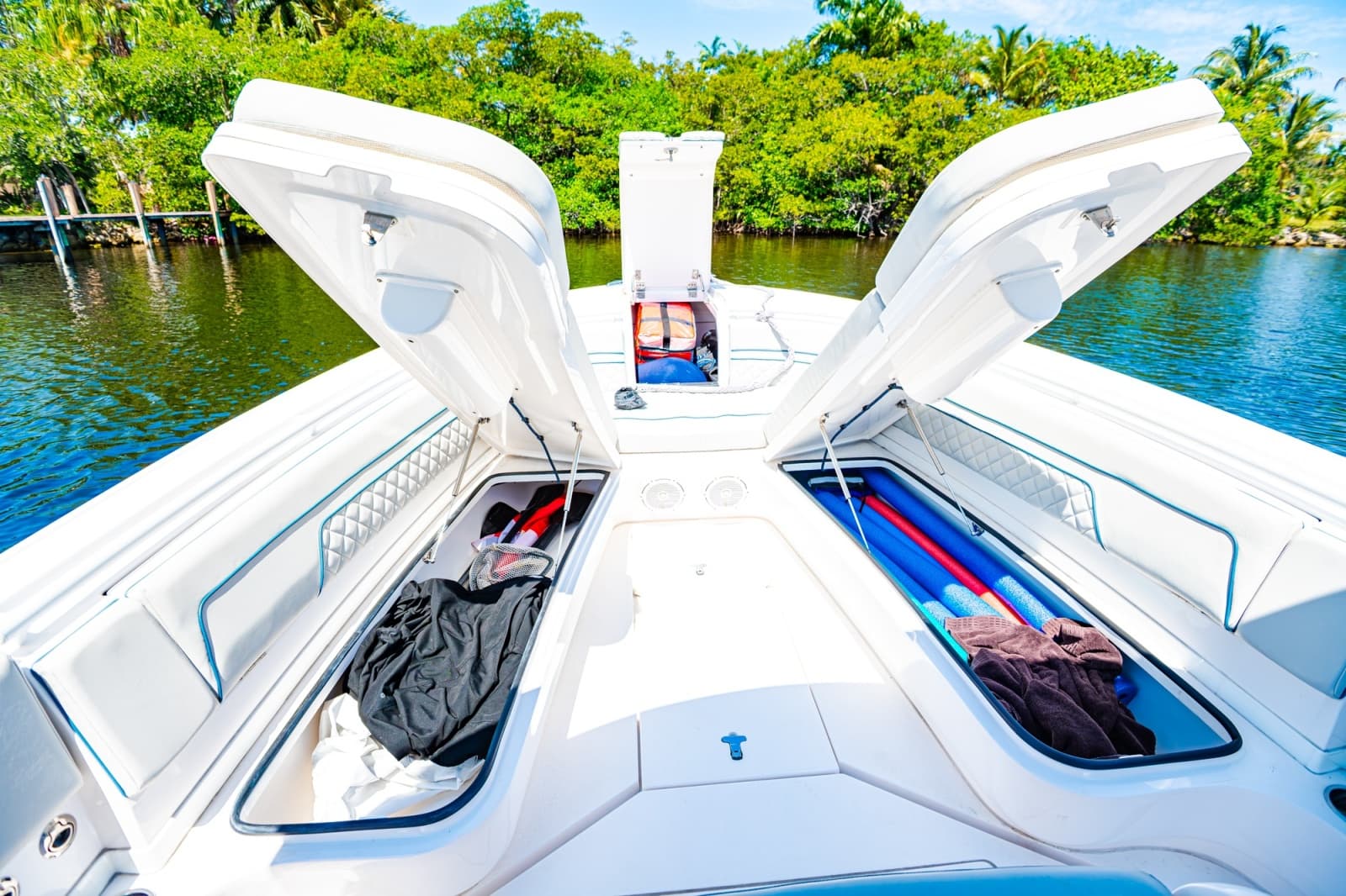 2018 Intrepid 327