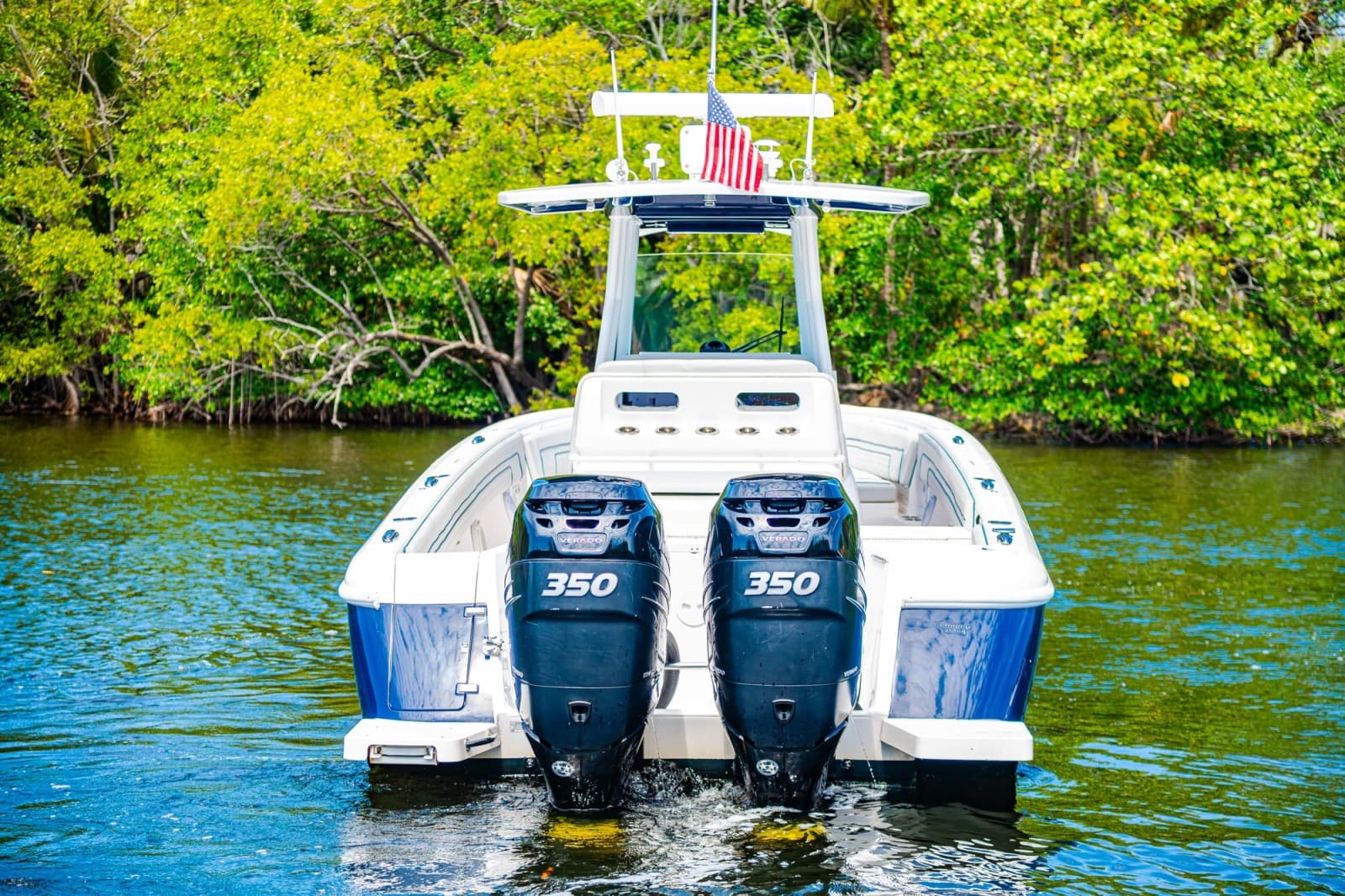 2018 Intrepid 327