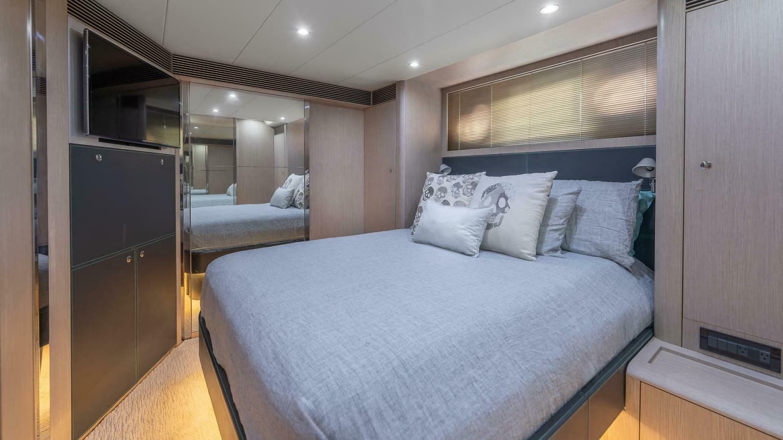 2014 Riva 63 Virtus